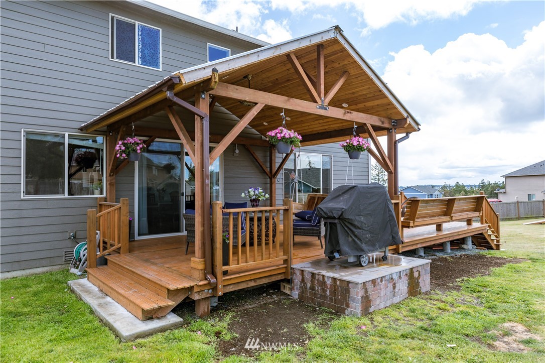 1079 Lyle Ridge Circle Oak Harbor, WA 98277 - Photo 38 of 40 Gallery Image 38