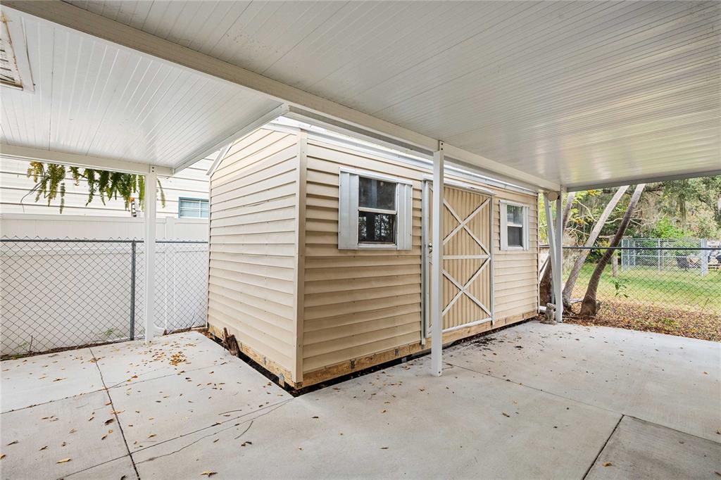 2982 Cr 756a Webster Webster, FL 33597 - Photo 15 of 26 a view of a house with big yard