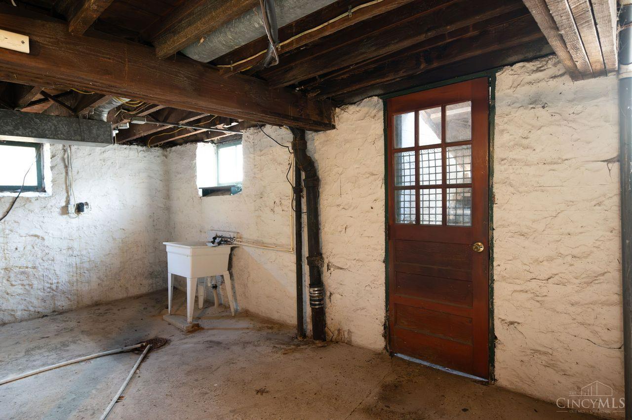 1825 West North Bend Road Cincinnati, OH 45224 - Photo 46 of 51 Gallery Image 46