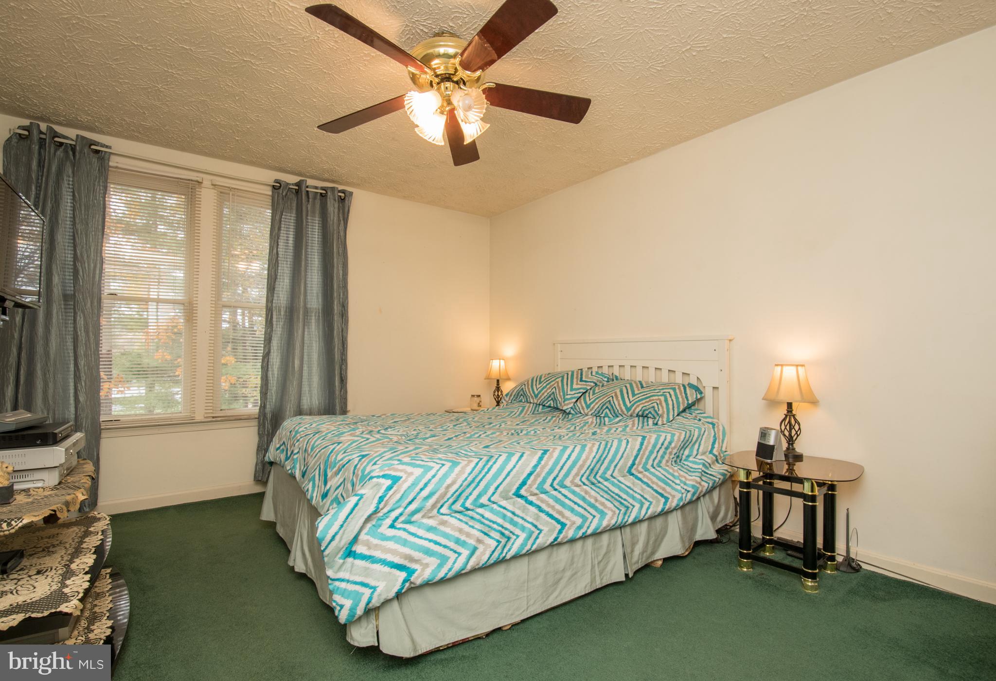 10 Contour Road Mount Airy, MD 21771 - Photo 14 of 32 Master Room