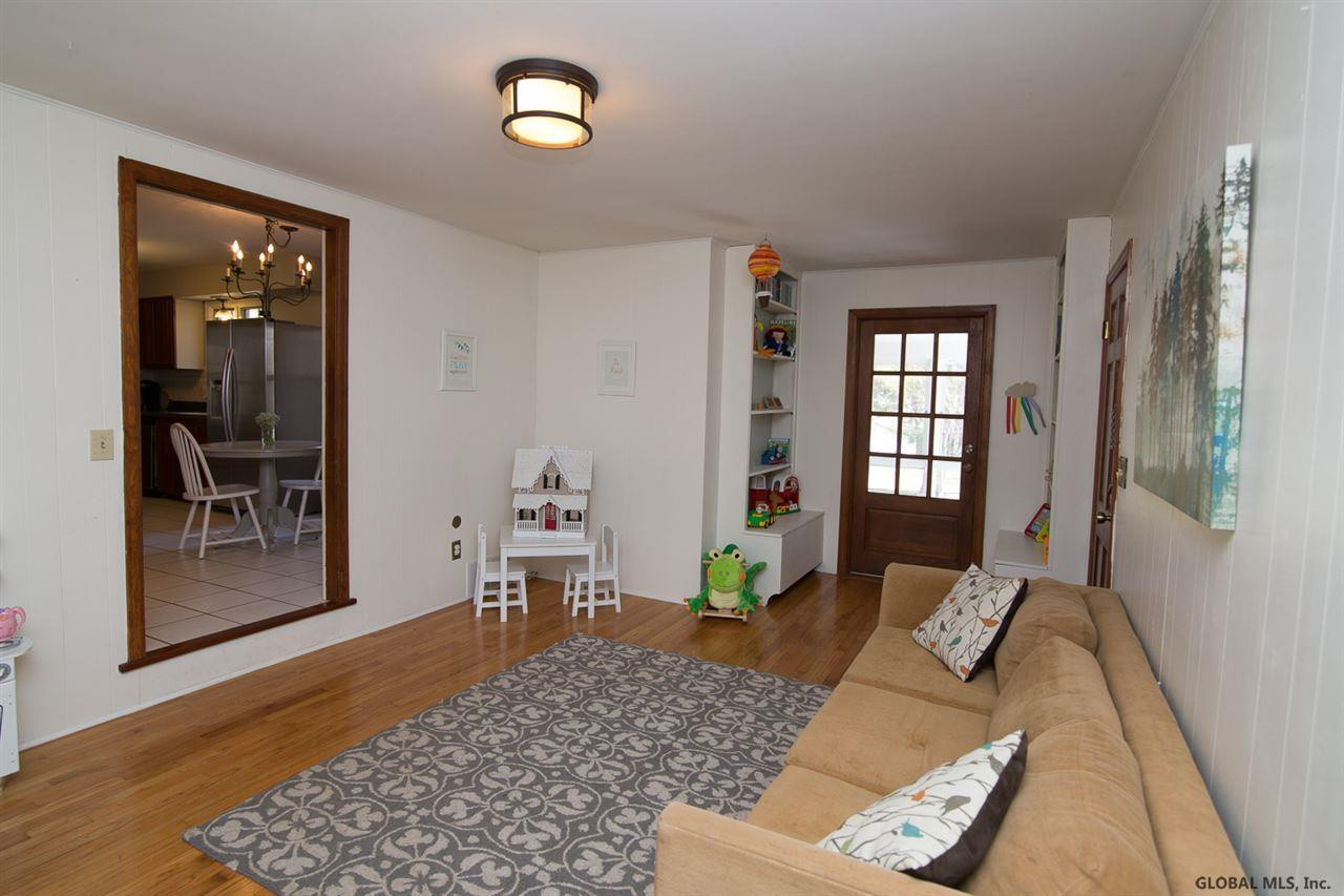 14 Carriage Road Bethlehem, NY 12054 - Photo 11 of 25 Photo 11