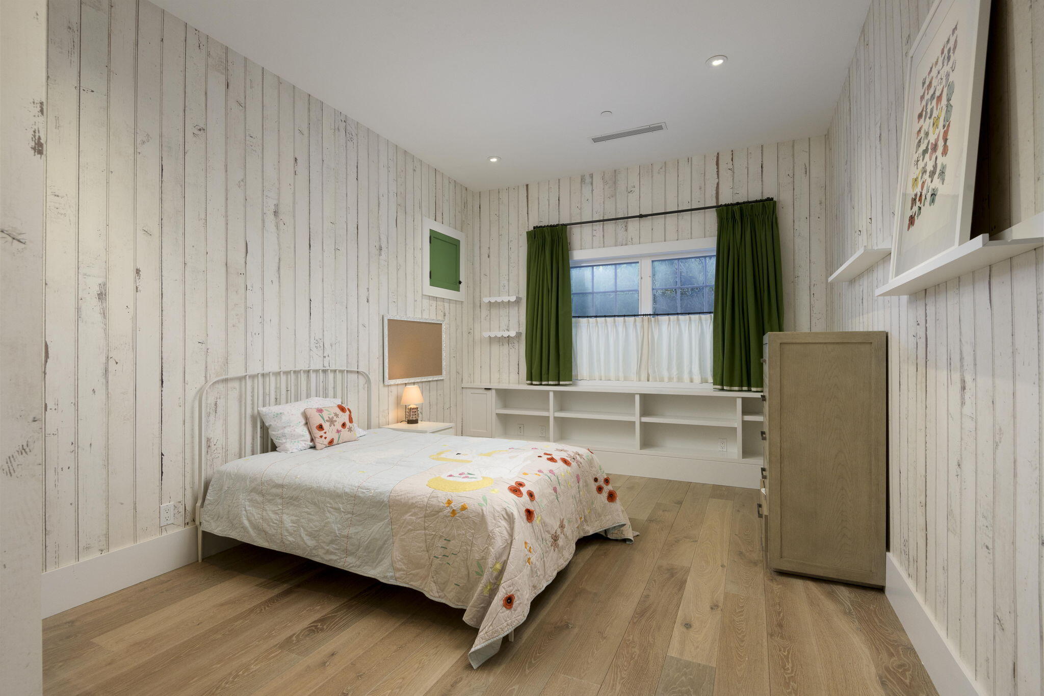 8096 Puesta Del Sol Carpinteria, CA 93013 - Photo 22 of 38 a bedroom with a bed and a window