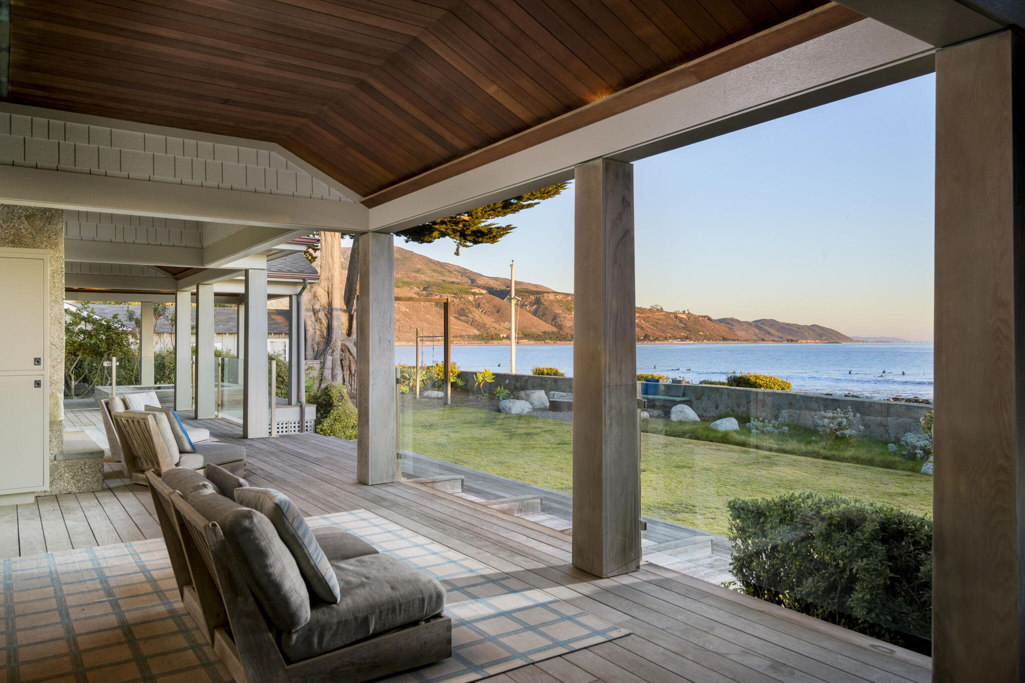 8096 Puesta Del Sol Carpinteria, CA 93013 - Photo 10 of 38 a view of living room with furniture and garden