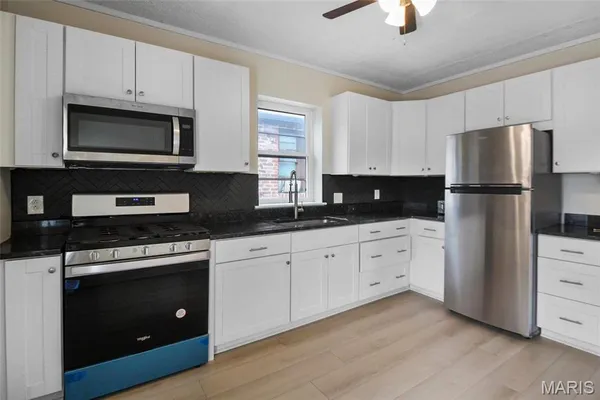 $1,745 | 7104 Tulane Avenue, Unit 2, St. Louis, MO 63130