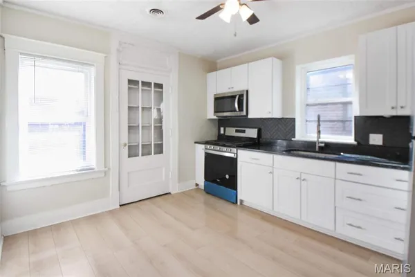 $1,745 | 7104 Tulane Avenue, Unit 2, St. Louis, MO 63130