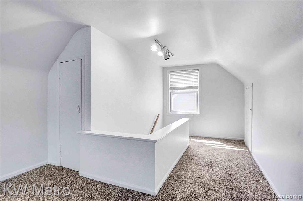 3114 Harvard Road Royal Oak, MI 48073 - Photo 16 of 27
