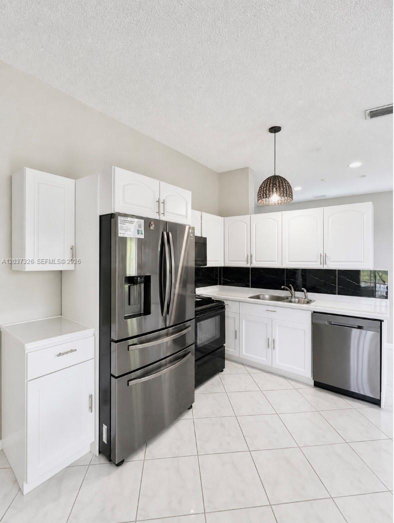 649 Willow Bend Road Weston, FL 33327 - Photo 10 of 42