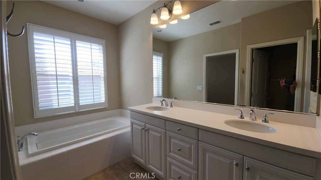 32 Loquat Irvine, CA 92618 - Photo 25 of 45