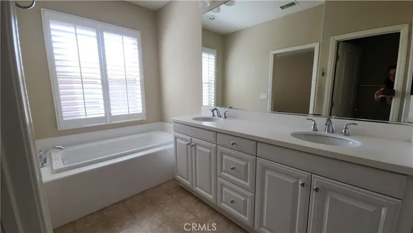 $4,800 | 32 Loquat, Irvine, CA 92618