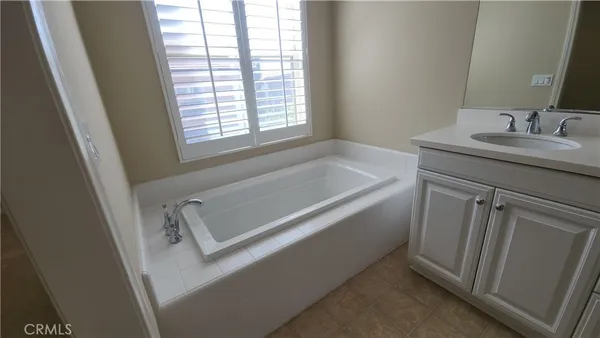 $4,800 | 32 Loquat, Irvine, CA 92618