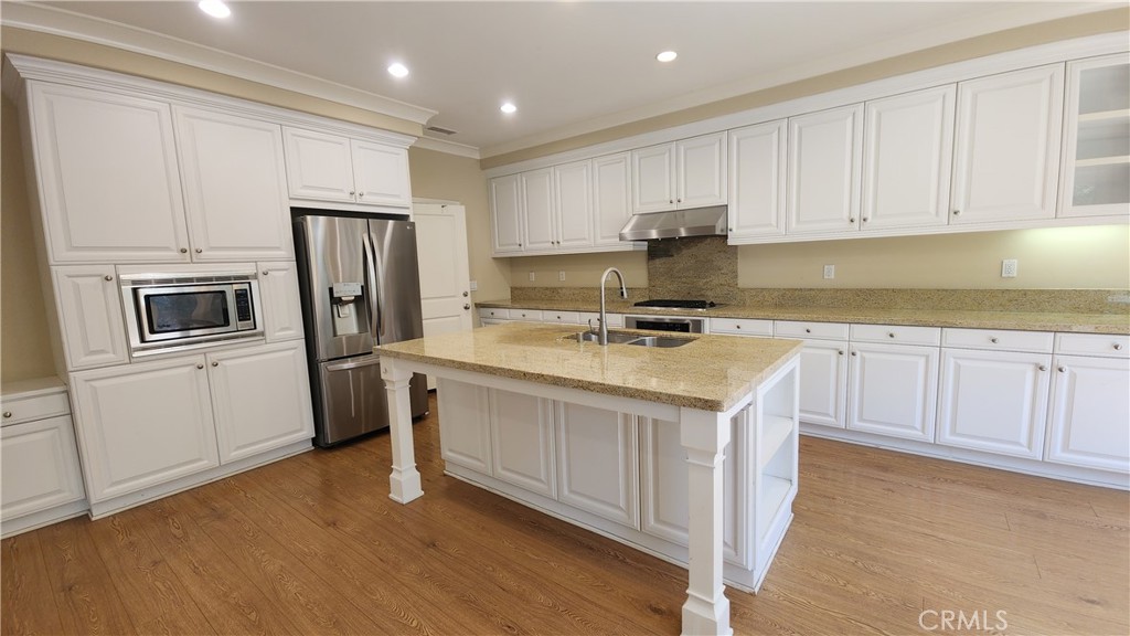 32 Loquat Irvine, CA 92618 - Photo 8 of 45