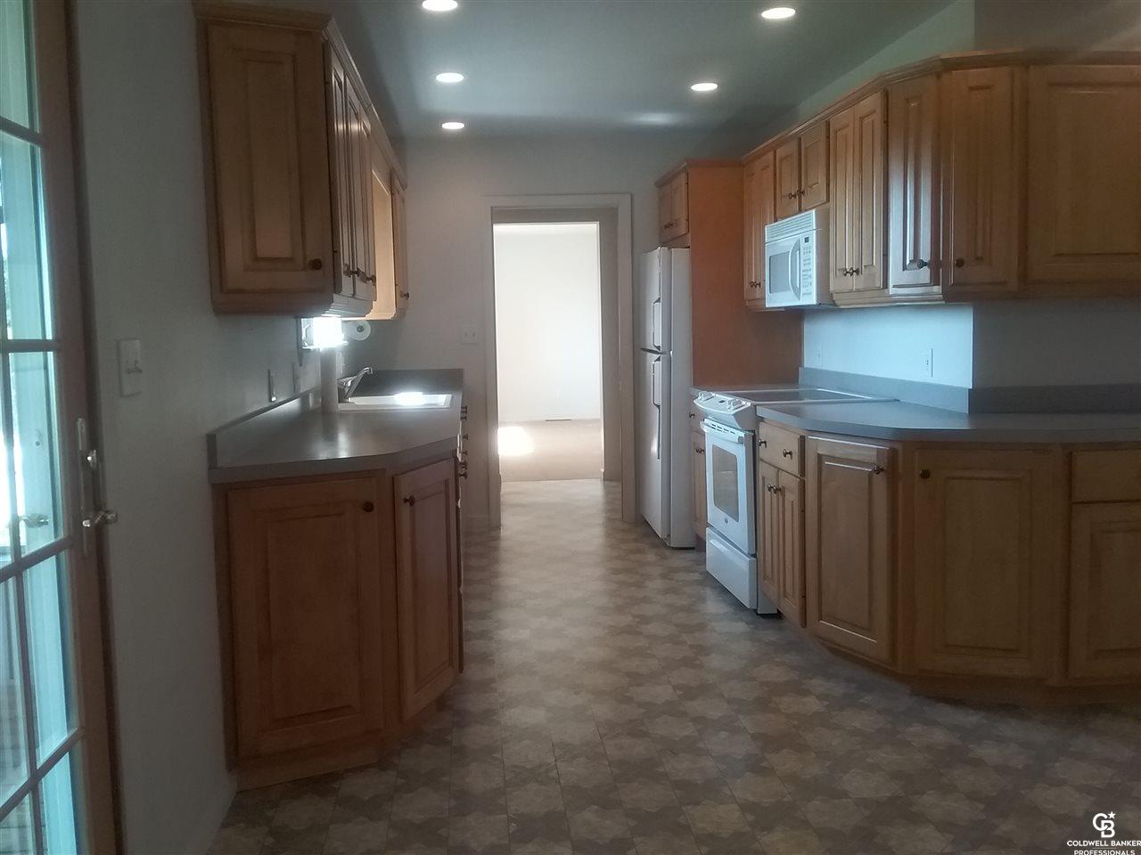1885 North State Road Owosso, MI 48867 - Photo 6 of 21
