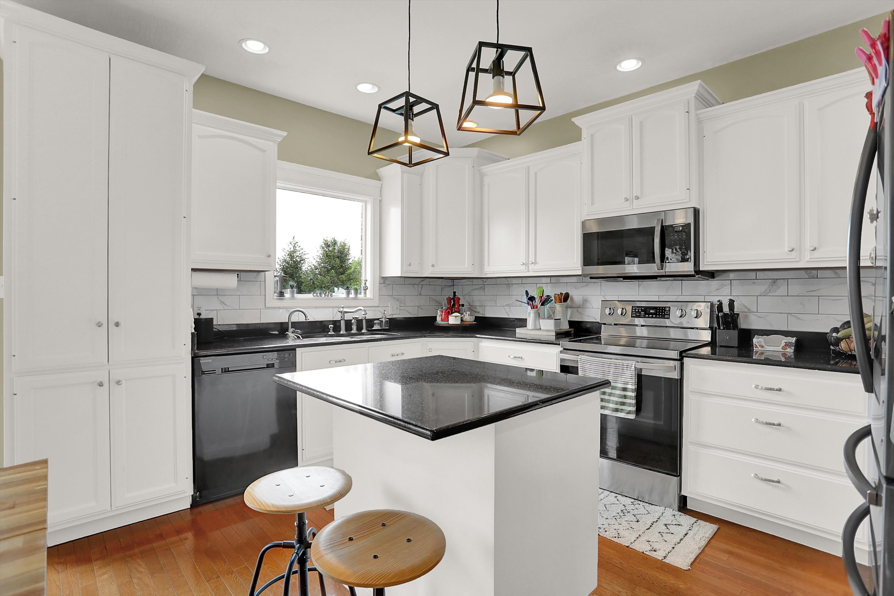 3204 Woodland Ridge Columbus, IN 47201 - Photo 11 of 66 Gallery Image 11