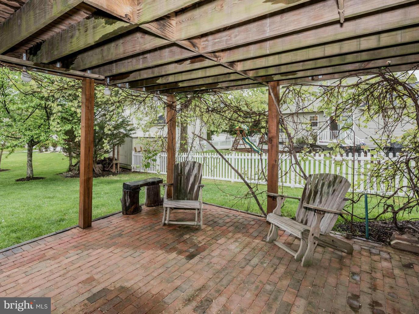 6716 Hunter Road Elkridge, MD 21075 - Photo 28 of 30 Patio
