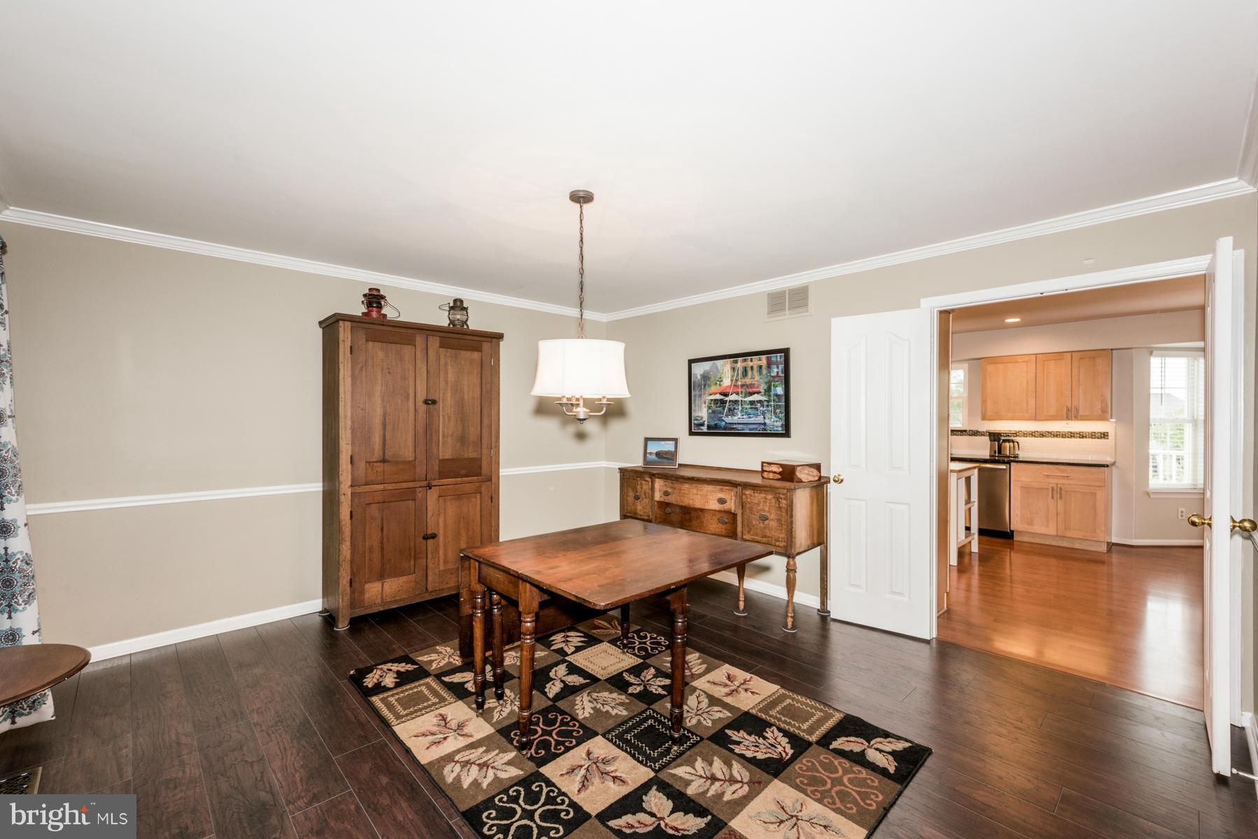 6716 Hunter Road Elkridge, MD 21075 - Photo 10 of 30 Dining Room