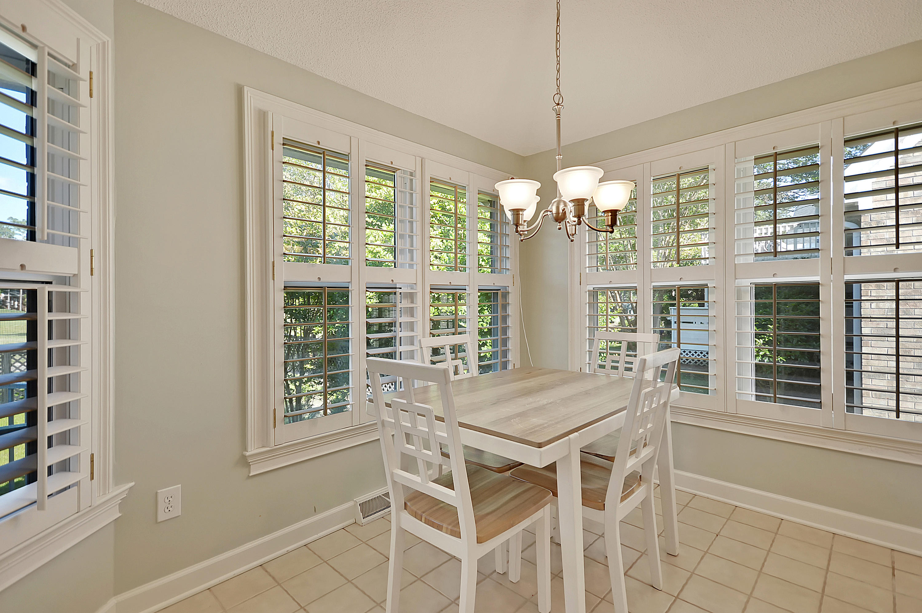 202 Kilarney Road Summerville, SC 29483 - Photo 13 of 30 DSC_0419_DSC_0427 copy