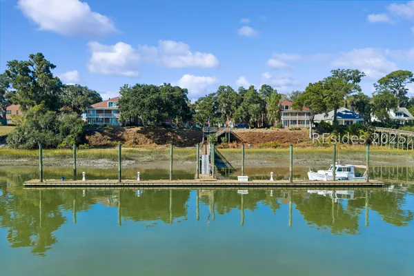 $679,000 | 895 Ribaut Road, Unit 2, Beaufort, SC 29902