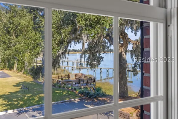 $679,000 | 895 Ribaut Road, Unit 2, Beaufort, SC 29902