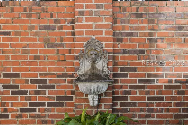 $679,000 | 895 Ribaut Road, Unit A2, Beaufort, SC 29902