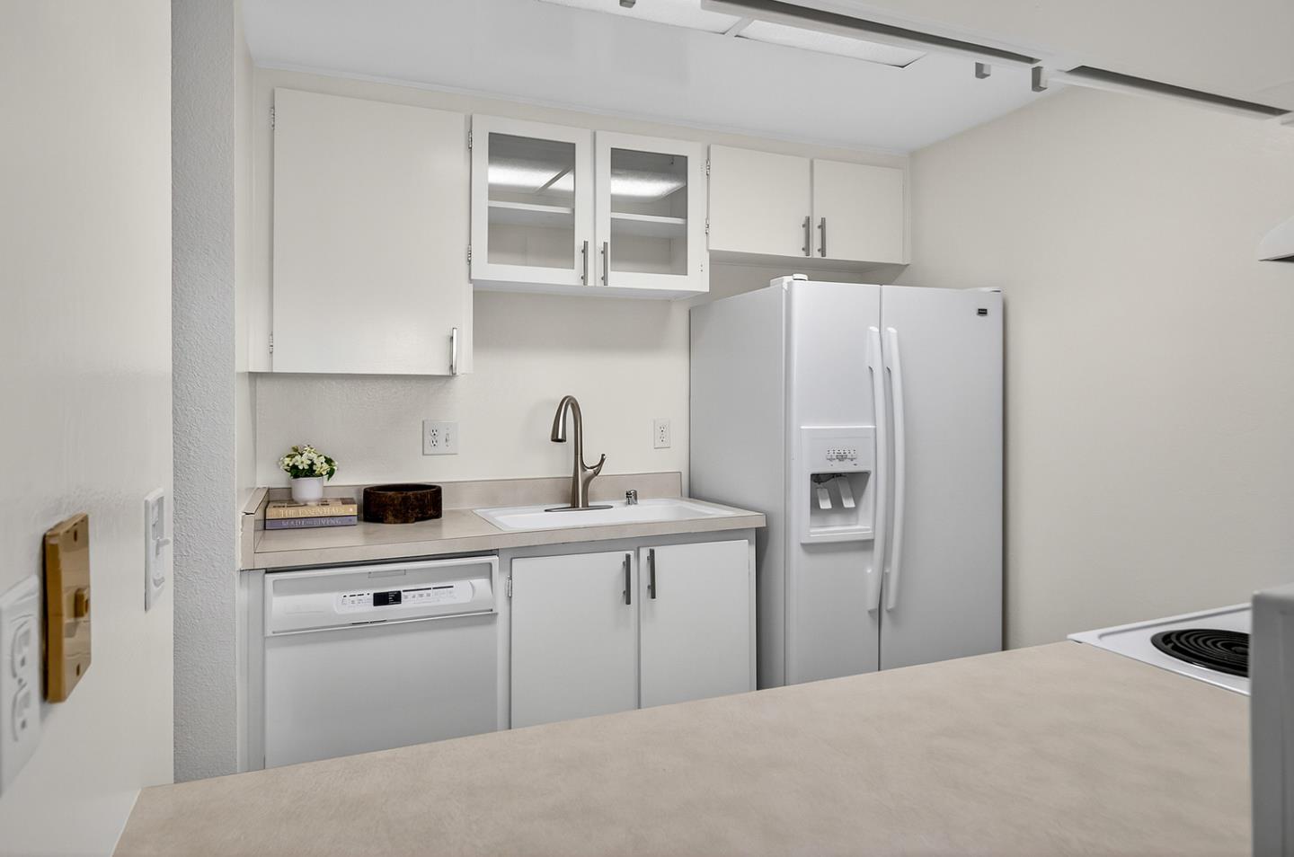 108 East Middlefield Road, Unit A Mountain View, CA 94043 - Photo 7 of 14