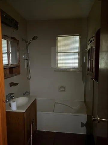 $2,100 | Undisclosed Address, Metairie, LA 70003