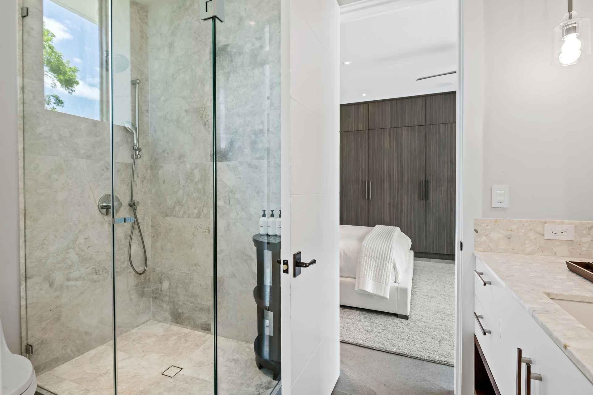 5288 Alton Road, Unit 3 Miami Beach, FL 33140 - Photo 15 of 33 a bathroom with a shower