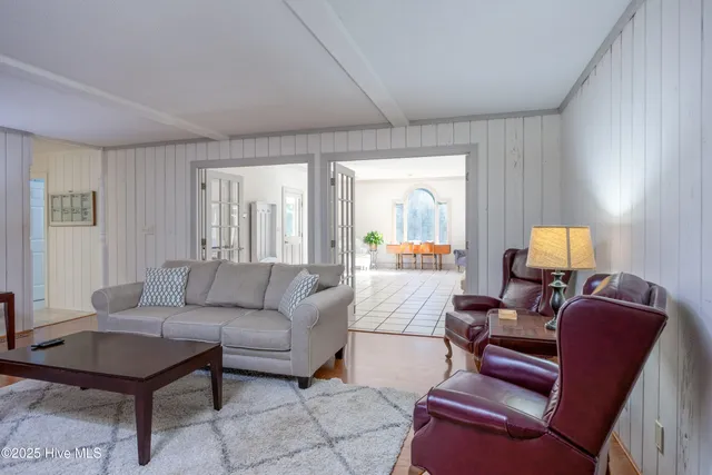 $389,900 | 202 Forest Drive, Clinton, NC 28328