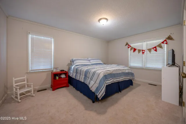 $389,900 | 202 Forest Drive, Clinton, NC 28328