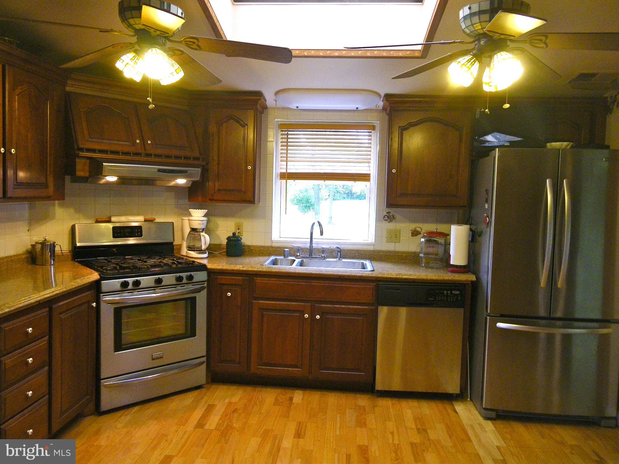9262 Elk Run Road Catlett, VA 20119 - Photo 13 of 30 Updated Kitchen with Stainless Appliances