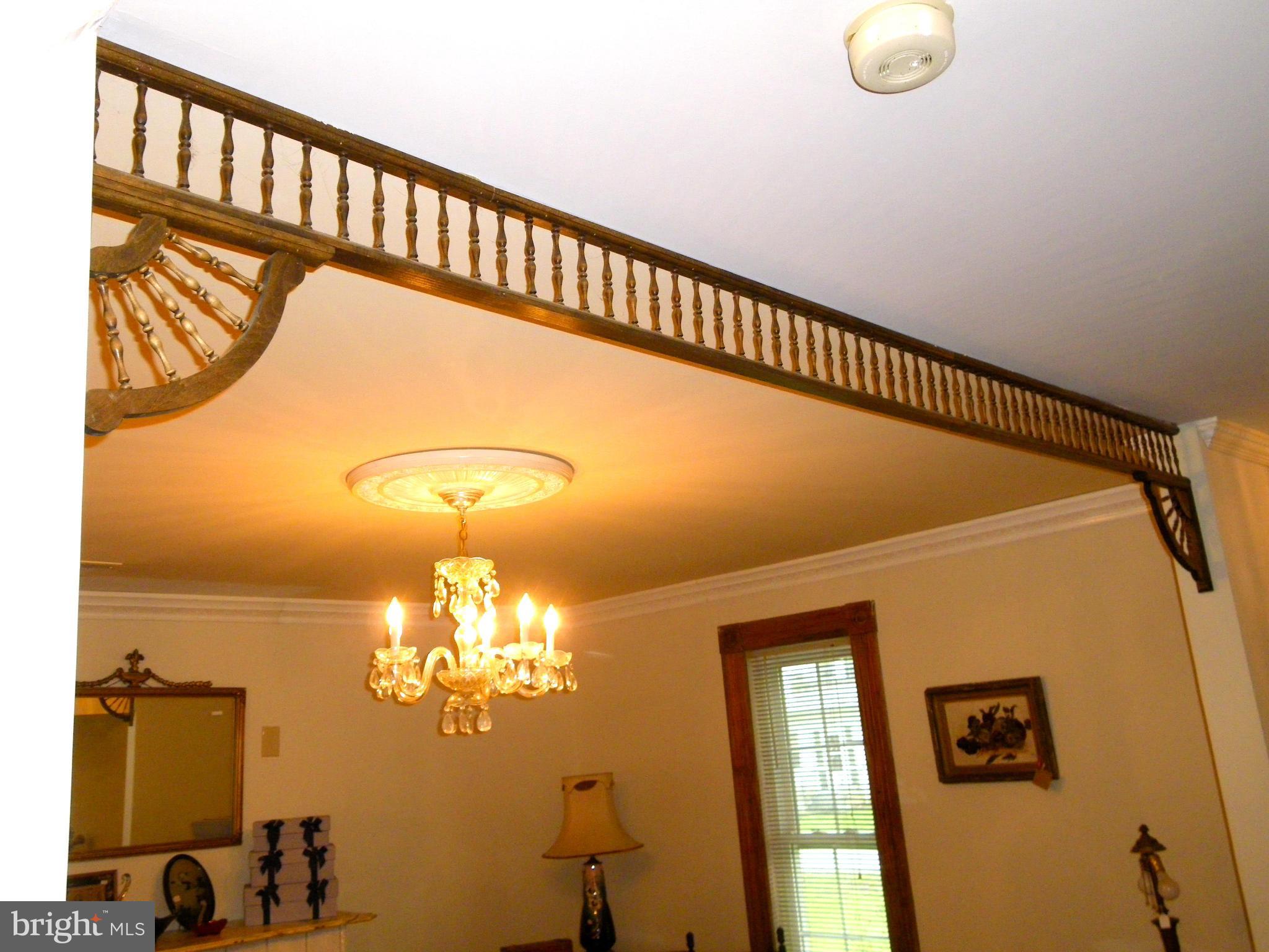 9262 Elk Run Road Catlett, VA 20119 - Photo 8 of 30 Decorative Trim