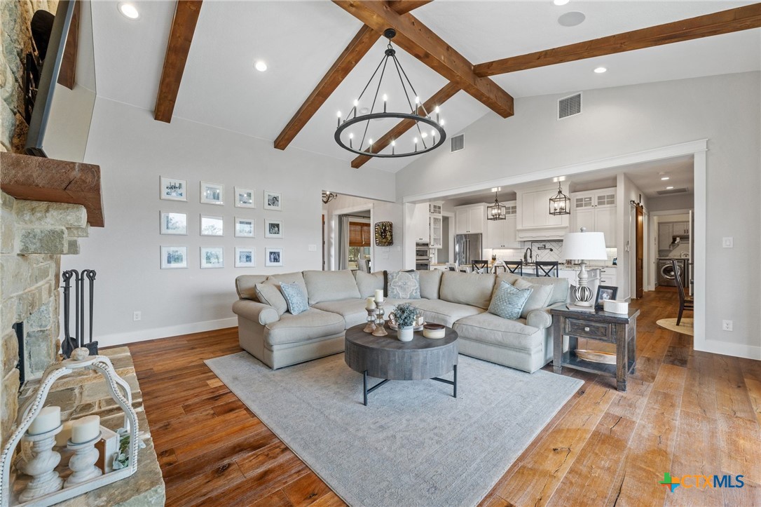 1665 Sunflower Trail Luling, TX 78648 - Photo 11 of 46 a living room with furniture