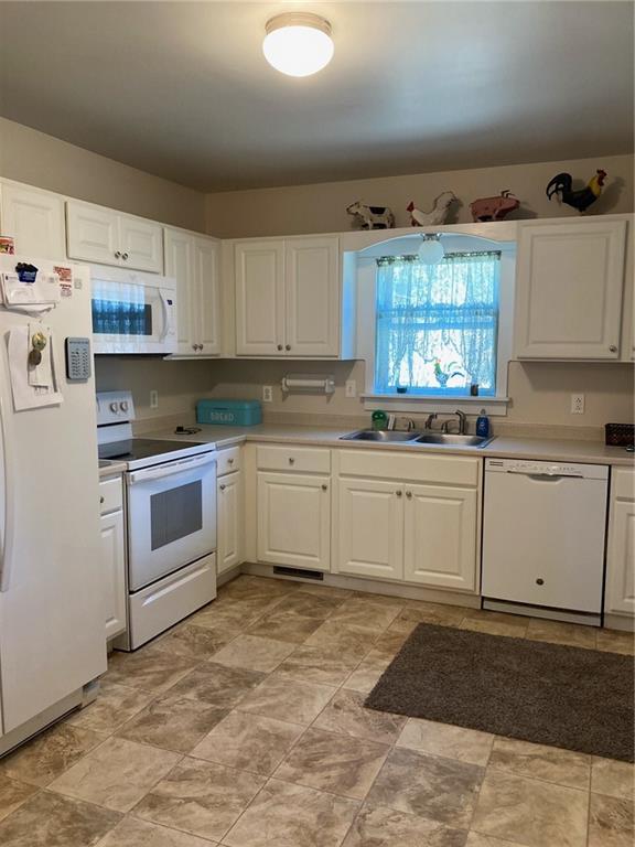 866 Evergreen Road Leechburg, PA 15656 - Photo 3 of 16 Gallery Image 3