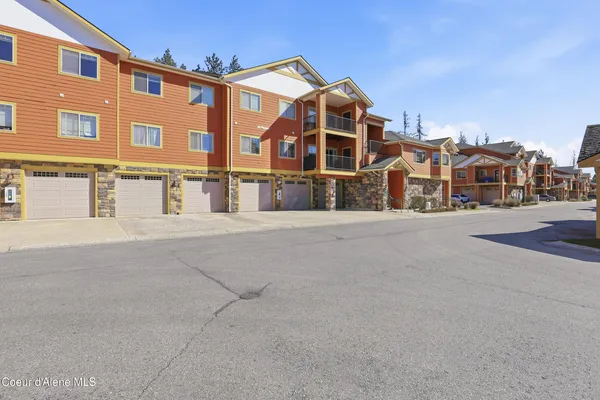 $359,000 | 6800 North Spurwing Loop, Unit 202, Coeur D'Alene, ID 83815