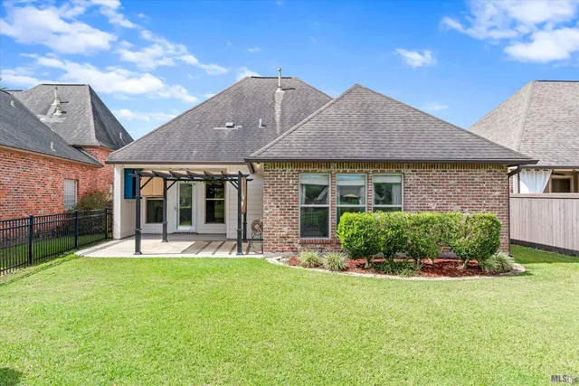 $410,000 | 6086 Tezcuco Court, Gonzales, LA 70737