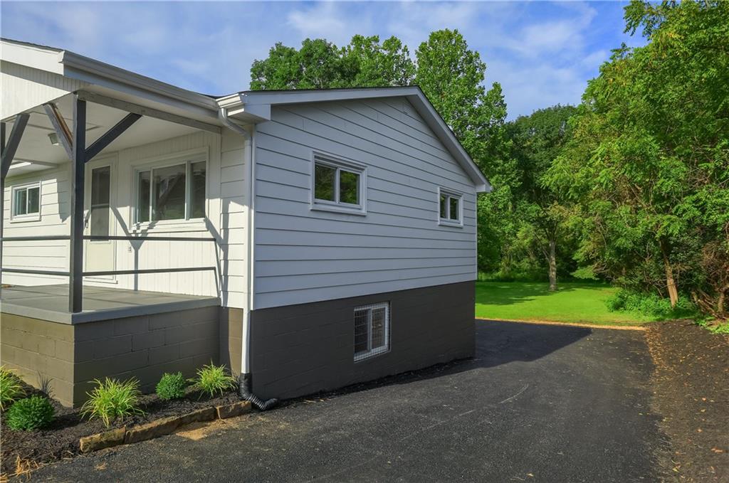 227 Country Club Road Washington, PA 15301 - Photo 29 of 32 Gallery Image 29