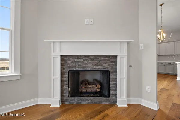 $326,900 | 526 Bolivar Drive, Nesbit, MS 38651