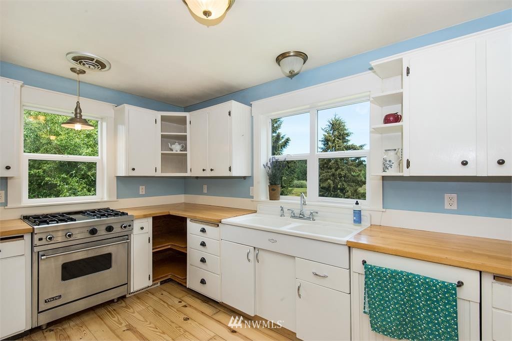 1061 Southwest Harper Road Port Orchard, WA 98367 - Photo 11 of 25 Gallery Image 11