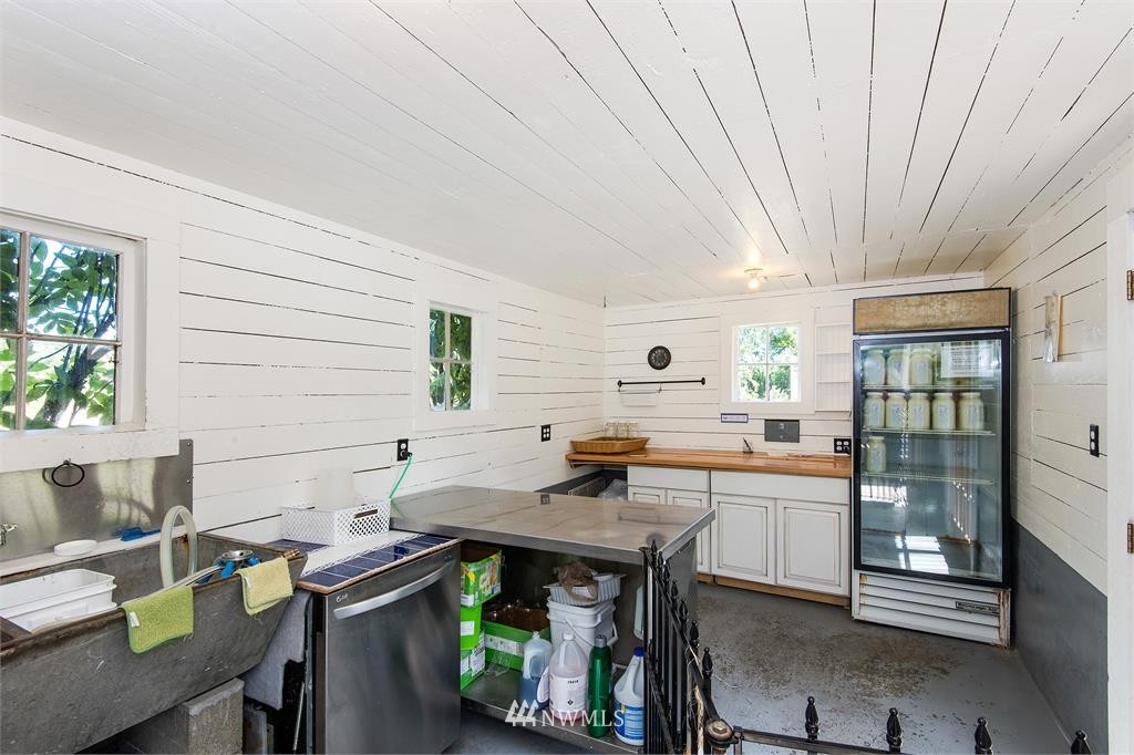 1061 Southwest Harper Road Port Orchard, WA 98367 - Photo 22 of 25 Gallery Image 22