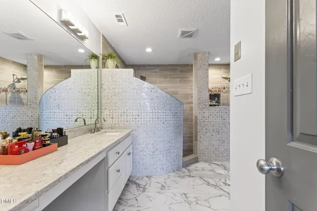 $650,000 | 3486 Highway 70, Smithfield, NC 27577