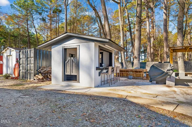 $650,000 | 3486 Highway 70, Smithfield, NC 27577