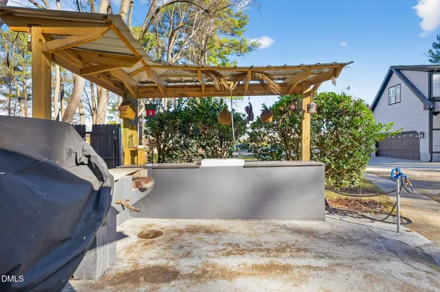 $650,000 | 3486 Highway 70, Smithfield, NC 27577