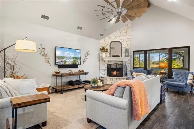 $1,895,000 | 2560 Shady Oaks Circle, Glen Rose, TX 76043