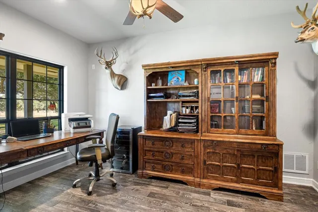 $1,895,000 | 2560 Shady Oaks Circle, Glen Rose, TX 76043