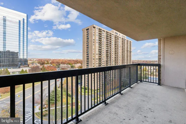 a view of balcony with city view