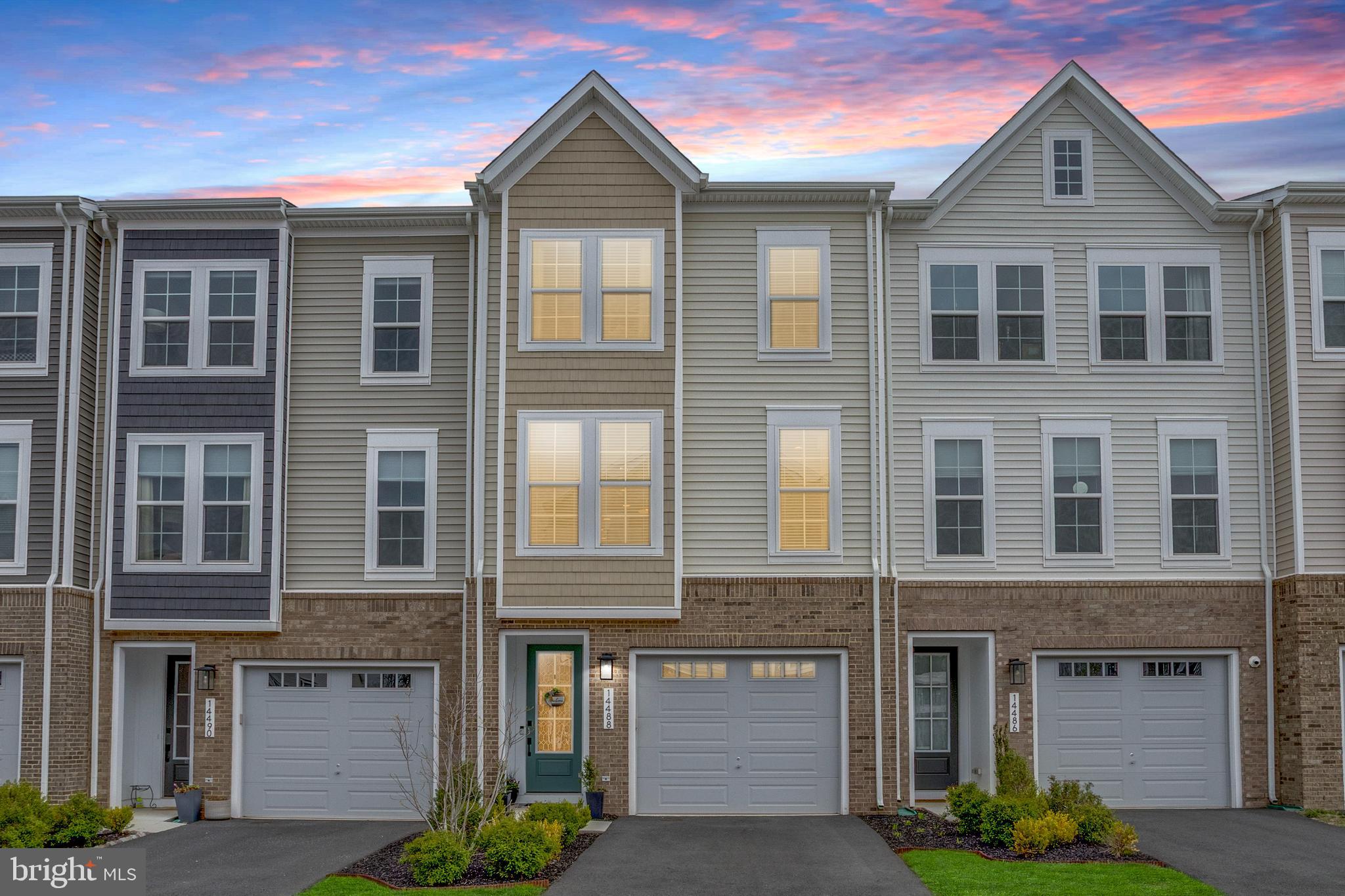 14488 Nebbiolo Drive Gainesville, VA 20155 - Photo 2 of 54 a front view of a house