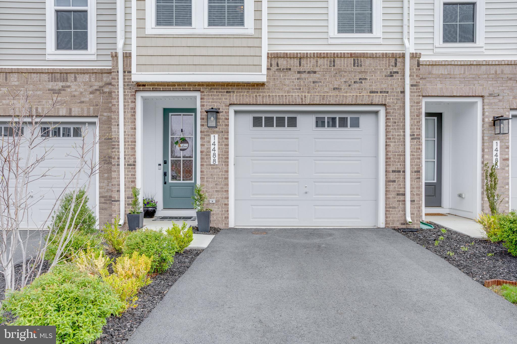 14488 Nebbiolo Drive Gainesville, VA 20155 - Photo 8 of 54 front view of a house