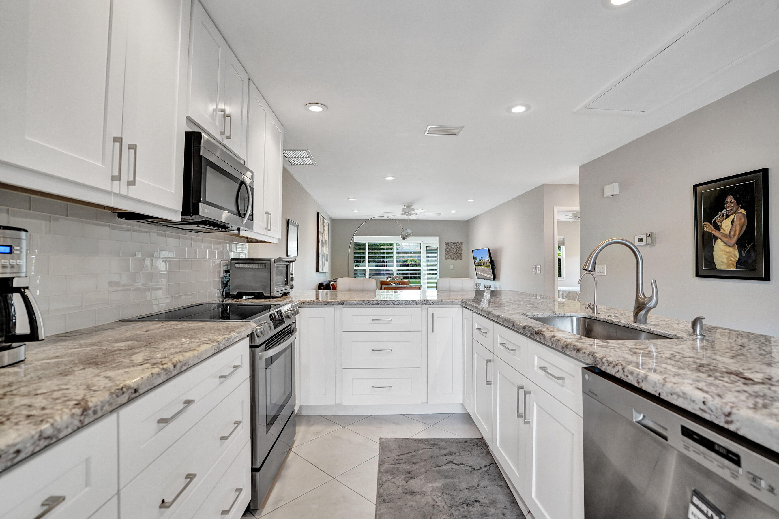 8620 Chevy Chase Drive Boca Raton, FL 33433 - Photo 2 of 44 DSC05811