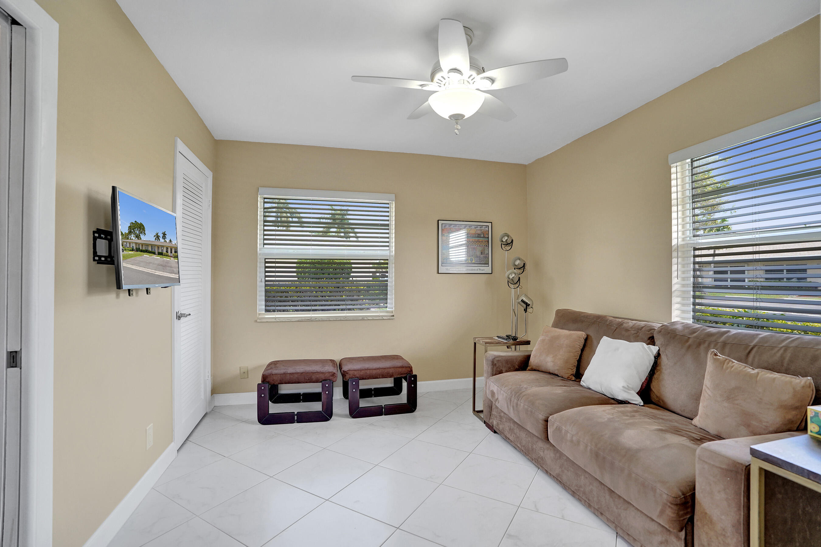 8620 Chevy Chase Drive Boca Raton, FL 33433 - Photo 5 of 44 DSC05754