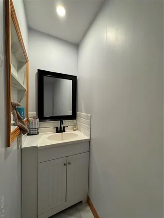 $1,850 | 287 Highway 32, Unit 202, Central Valley, NY 10917