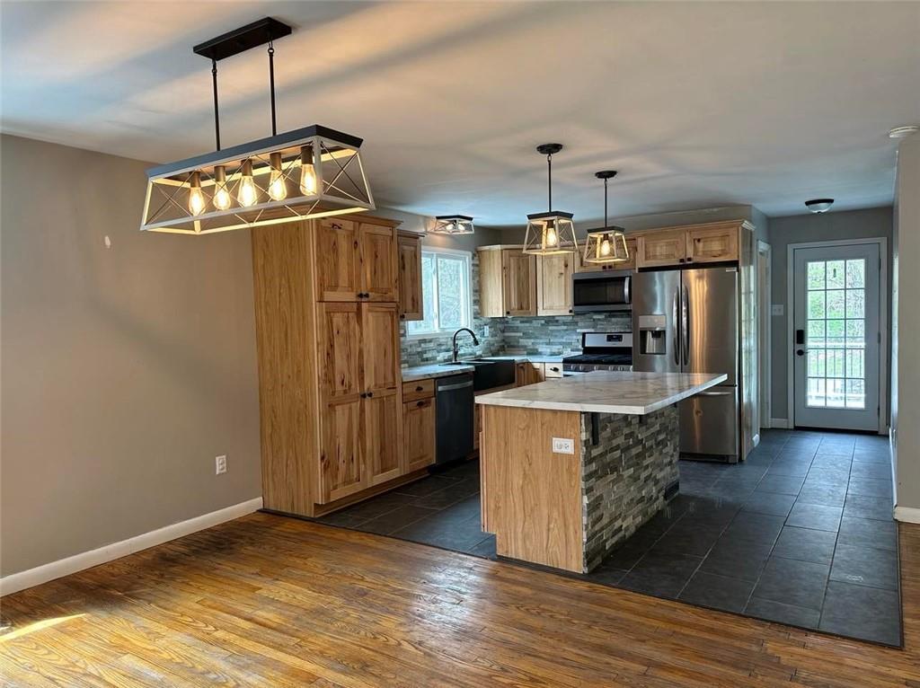 1837 Branchton Road Hilliards, PA 16040 - Photo 3 of 20 Gallery Image 3